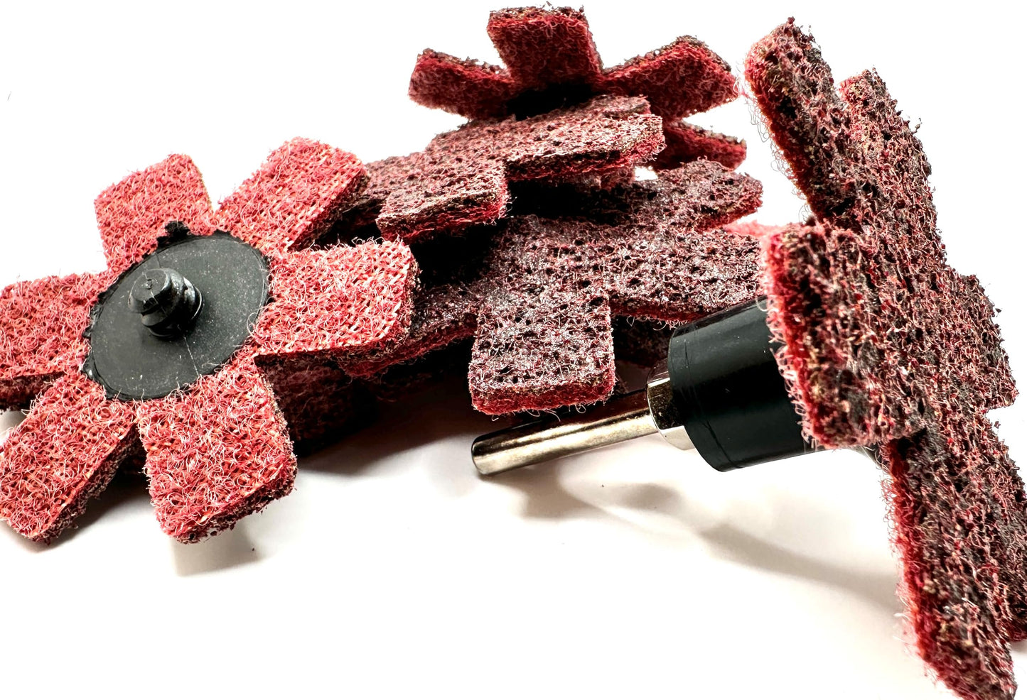 Pro-Graad 10 Pack 3” Medium Quick Change Surface Conditioning Stars, Ideal for Deburring, Polishing, Blending inside of cylinders, pipe, tubing, Excels on Aluminum, Steel, Titanium - Includes Holder